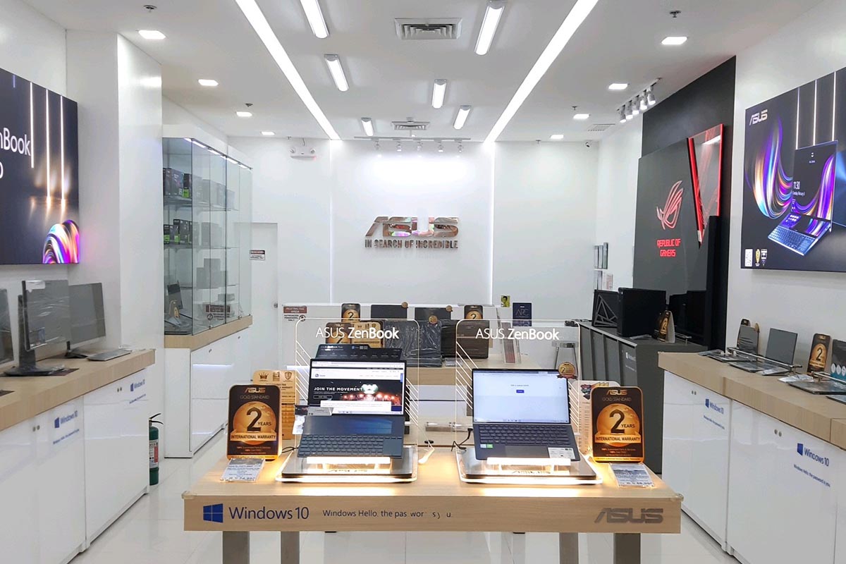 photo of an Asus store