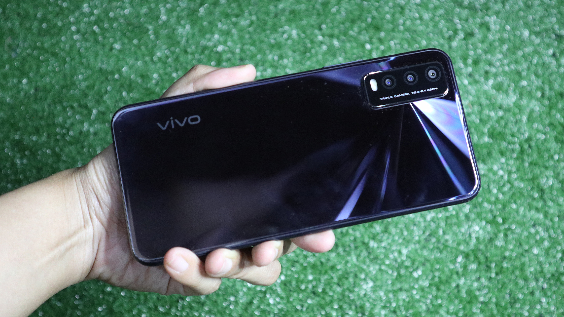 vivo y20sg camera