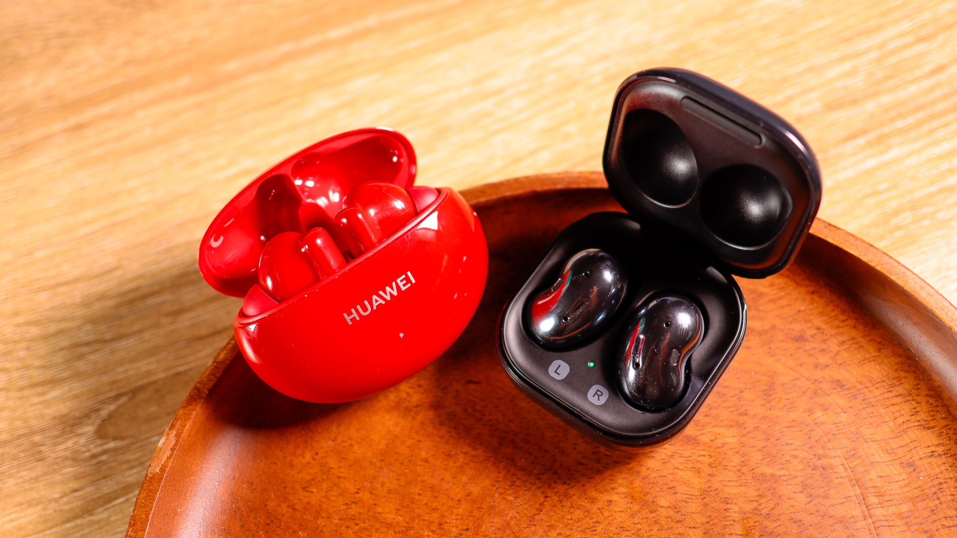 Хуавей фрибадс се наушники. Huawei freebuds 4i. Huawei Air Buds. Huawei Earbuds x3i. Huawei Buds big.