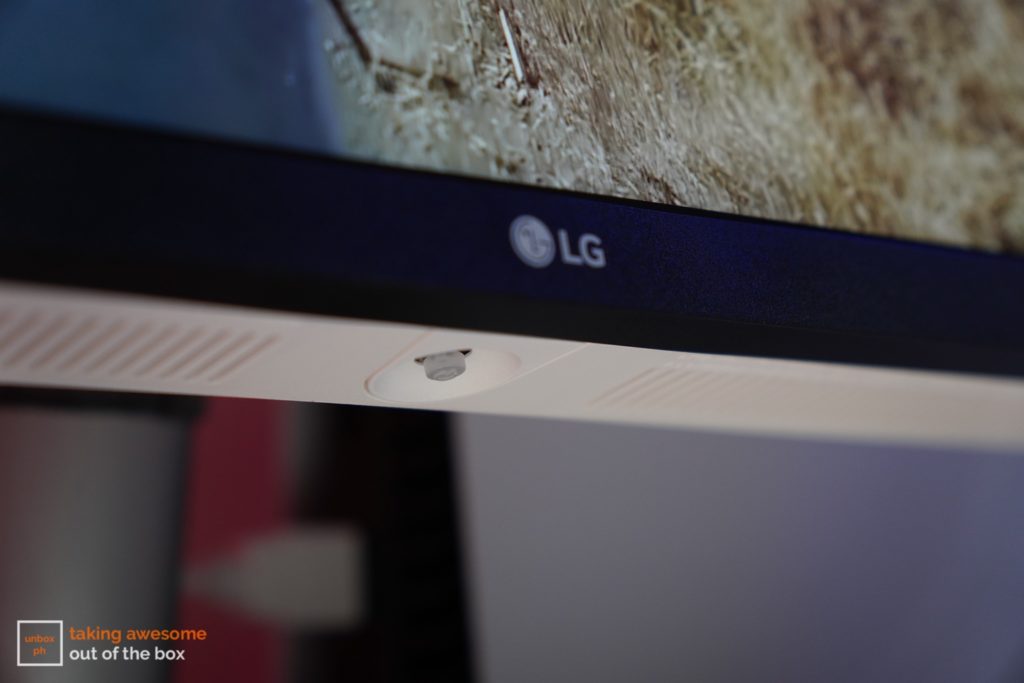 Control Nub of the LG UltraFine 4K Monitor