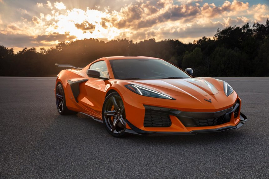 Chevrolet Unveils 670 HP Corvette Z06