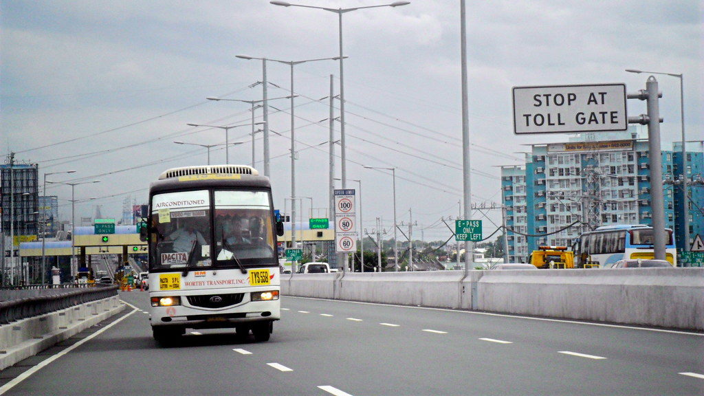 Buses, Delivery Vans Allowed Again on Elevated Skyway