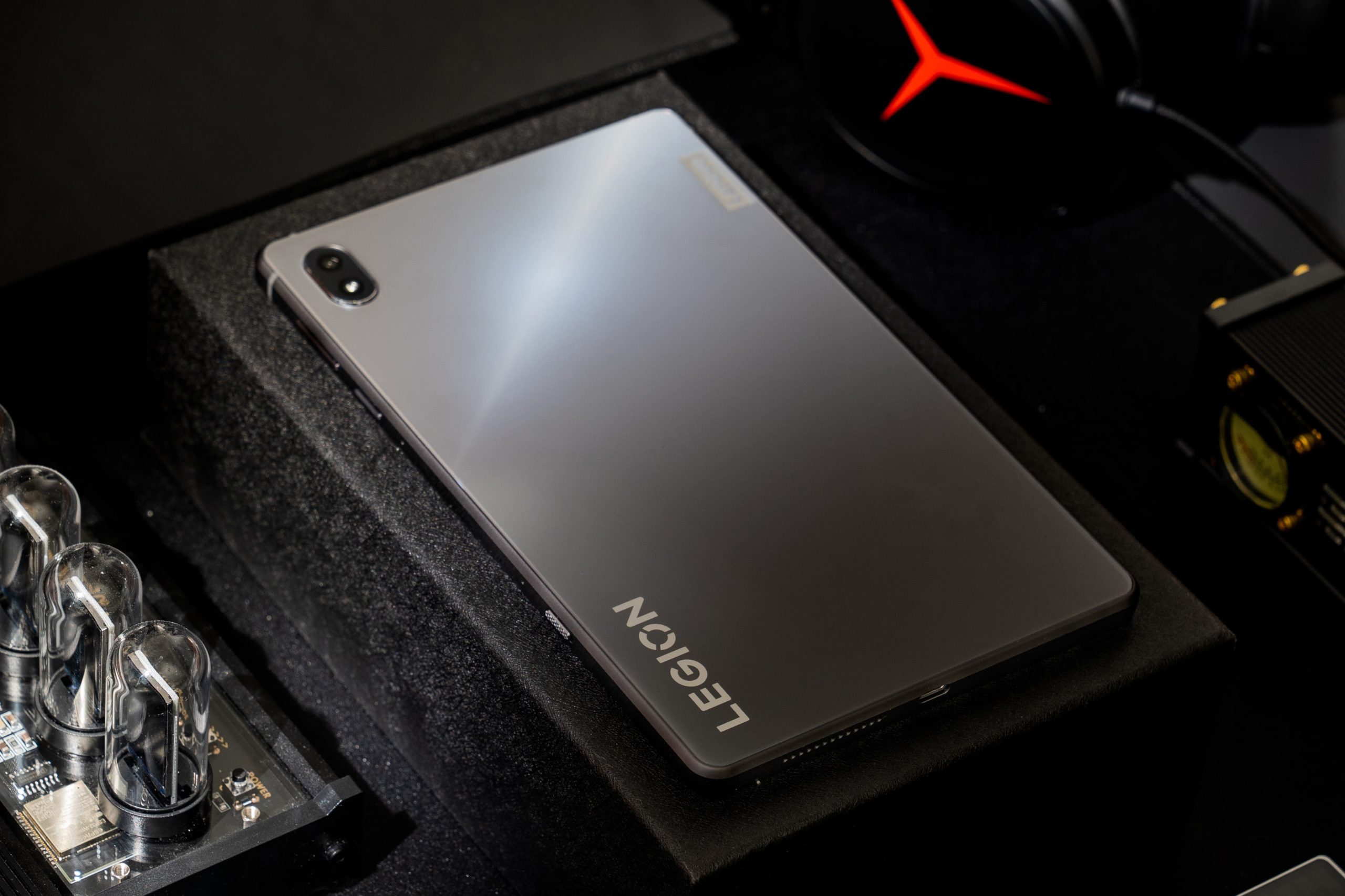 The Lenovo Legion Y700 Gaming Tablet Is A Portable Media Powerhouse