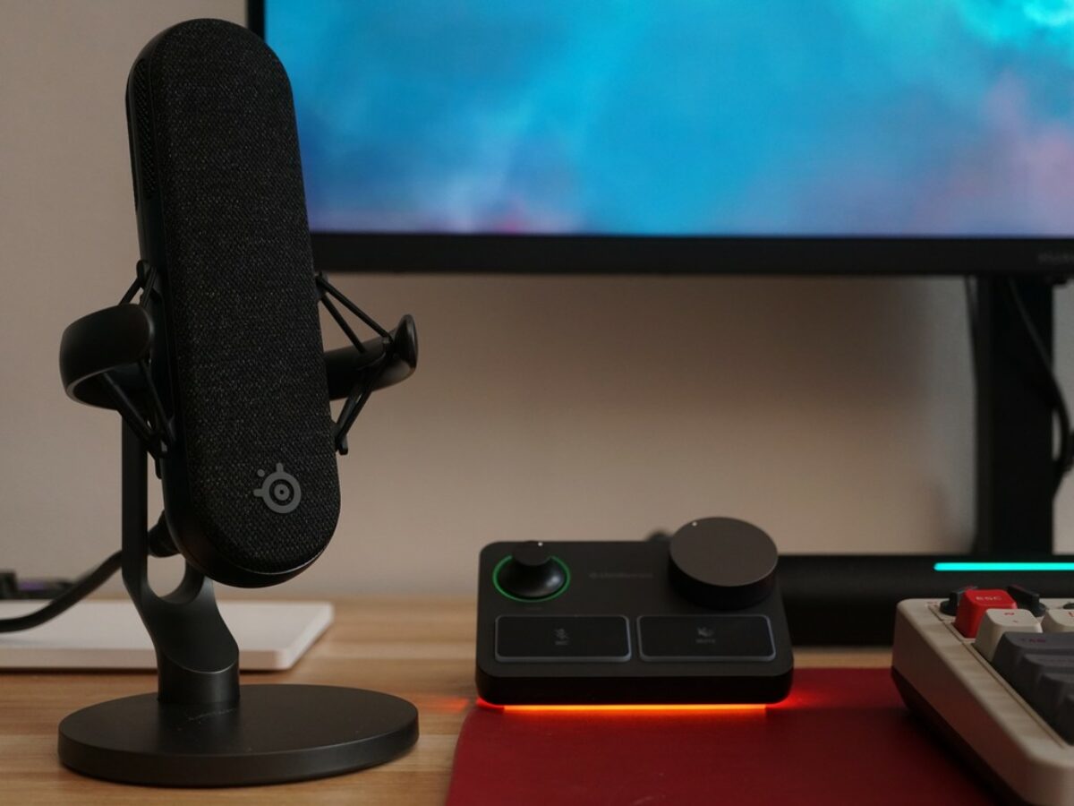 SteelSeries Alias Pro microphone review: A sound investment